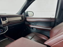 Used 2023  Ford Expedition Limited 4x4 at Graham Auto Mall near Mansfield&comma; OH