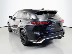 Used 2024  Toyota Highlander XSE AWD at Graham Auto Mall near Mansfield&comma; OH