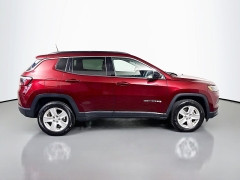 Used 2022  Jeep Compass Latitude 4x4 at Dutro Auto near Zanesville, OH