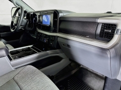 Used 2025  Ford Super Duty F-350 4WD XLT Crew Cab SRW 6&period;75' Box at Graham Auto Mall near Mansfield&comma; OH
