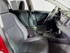 Used 2017  Toyota RAV4 4d SUV AWD LE at Dutro Auto near Zanesville&comma; OH
