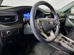 Used 2022  Ford Explorer Limited 4WD at Dutro Auto near Zanesville, OH