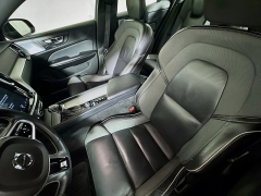 Used 2019  Volvo S60 4d Sedan FWD T5 R-Design at Graham Auto Mall near Mansfield&comma; OH