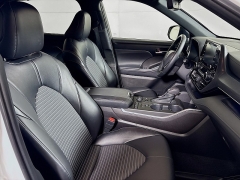Used 2022  Toyota Highlander XSE AWD at Dutro Auto near Zanesville&comma; OH