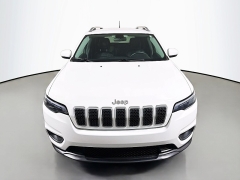 Used 2019  Jeep Cherokee 4d SUV 4WD Latitude Plus 2&period;4L at Graham Auto Mall near Mansfield&comma; OH