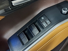 Used 2021  Toyota Highlander Hybrid Platinum AWD at Dutro Auto near Zanesville, OH