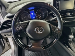 Used 2018  Toyota C-HR 4d SUV XLE at Graham Auto Mall near Mansfield&comma; OH
