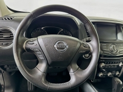 Used 2020  Nissan Pathfinder 4d SUV FWD SV at Dutro Auto near Zanesville&comma; OH