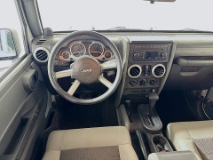 Used 2010  Jeep Wrangler Unlimited 4d Convertible 4WD Sahara at Graham Auto Mall near Mansfield&comma; OH