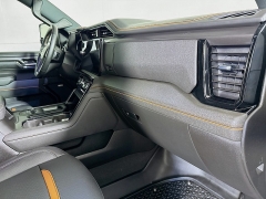 Used 2024  GMC Sierra 2500HD 4WD Crew Cab 172" AT4 Dsl at Dutro Auto near Zanesville&comma; OH