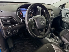 Used 2021  Jeep Cherokee Trailhawk 4x4 at Dutro Auto near Zanesville&comma; OH