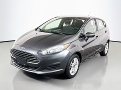 Used 2018  Ford Fiesta 4d Hatchback SE at Dutro Auto near Zanesville&comma; OH