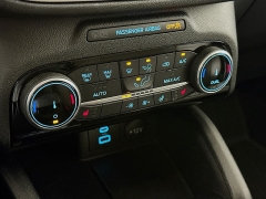 Used 2022  Ford Escape SE AWD at Graham Auto Mall near Mansfield&comma; OH