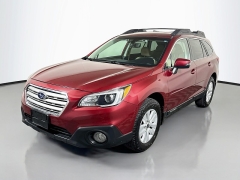 Used 2017  Subaru Outback 4d SUV 2&period;5i Premium at Graham Auto Mall near Mansfield&comma; OH