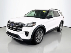 New 2026  Ford Explorer Active &lpar;100A&rpar; 4WD at Graham Auto Mall near Mansfield&comma; OH