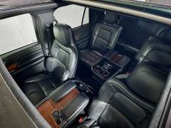 Used 2019  Lincoln Navigator 4d SUV 4WD Reserve at Graham Auto Mall near Mansfield, OH