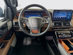 Used 2024  Lincoln Navigator Reserve 4x4 at Dutro Auto near Zanesville&comma; OH