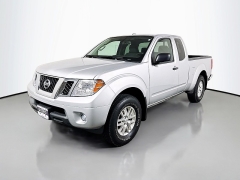 Used 2015  Nissan Frontier 4WD King Cab SV Auto at Dutro Auto near Zanesville&comma; OH