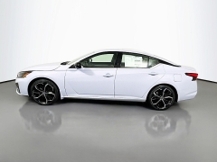 New 2025  Nissan Altima SR FWD at Dutro Auto near Zanesville&comma; OH