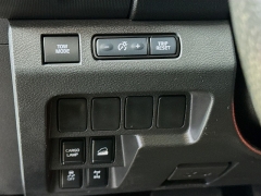 Used 2022  Nissan Frontier Crew Cab 4x4 PRO-4X Auto at Dutro Auto near Zanesville, OH