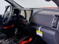 New 2025  Nissan Frontier Crew Cab 4x4 PRO-4X at Graham Auto Mall near Mansfield, OH