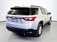 Used 2019  Chevrolet Traverse 4d SUV FWD LT Cloth w&sol;1LT at Graham Auto Mall near Mansfield&comma; OH