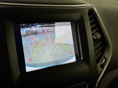 Used 2019  Jeep Cherokee 4d SUV 4WD Latitude Plus 2&period;4L at Graham Auto Mall near Mansfield&comma; OH