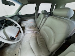 Used 1996  Lincoln Town Car 4d Sedan Signature at Graham Auto Mall near Mansfield, OH