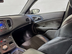 Used 2016  Chrysler 200 4d Sedan S AWD at Dutro Auto near Zanesville&comma; OH