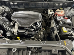 Used 2019  Cadillac XT5 4d SUV AWD Premium Luxury at Graham Auto Mall near Mansfield&comma; OH
