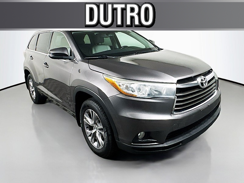 Used 2015  Toyota Highlander 4d SUV AWD XLE at Dutro Auto near Zanesville, OH