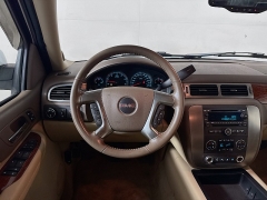 Used 2007  GMC Yukon 4d SUV 4WD SLT-1 at Graham Auto Mall near Mansfield, OH