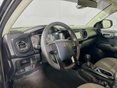 Used 2019  Toyota Tacoma 4WD Double Cab SR5 at Graham Auto Mall near Mansfield&comma; OH