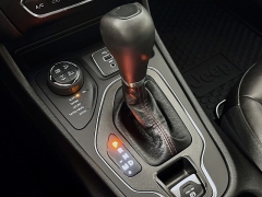 Used 2021  Jeep Cherokee Trailhawk 4x4 at Dutro Auto near Zanesville&comma; OH