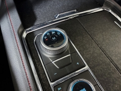 Used 2024  Ford Expedition Limited 4x4 at Graham Auto Mall near Mansfield&comma; OH