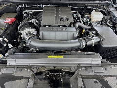 New 2025  Nissan Frontier Crew Cab 4x4 PRO-4X at Graham Auto Mall near Mansfield, OH