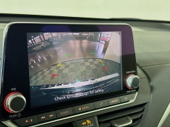 Used 2020  Nissan Altima 4d Sedan FWD 2.5L SV at Dutro Auto near Zanesville, OH