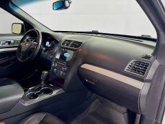 Used 2017  Ford Explorer 4d SUV FWD XLT at Graham Auto Mall near Mansfield&comma; OH