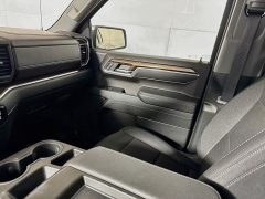 Used 2023  Chevrolet Silverado 1500 4WD Crew Cab 147" LT w&sol;2FL at Dutro Auto near Zanesville&comma; OH