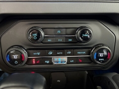 Used 2024  Ford Bronco Big Bend 4 Door 4x4 at Graham Auto Mall near Mansfield&comma; OH