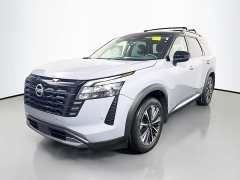 New 2026  Nissan Pathfinder SL 4WD at Dutro Auto near Zanesville&comma; OH