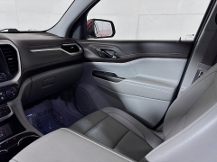 Used 2023  GMC Acadia AWD 4dr SLT at Graham Auto Mall near Mansfield&comma; OH