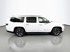 Used 2023  Jeep Wagoneer L Series III 4x4 at Graham Auto Mall near Mansfield, OH
