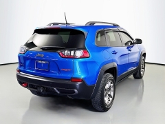 Used 2021  Jeep Cherokee Trailhawk 4x4 at Dutro Auto near Zanesville&comma; OH