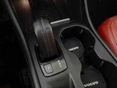 Used 2019  Volvo XC40 4d SUV AWD T5 Momentum at Graham Auto Mall near Mansfield&comma; OH