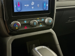 New 2025  Ford Ranger XLT 4WD SuperCrew 5' Box at Graham Auto Mall near Mansfield, OH