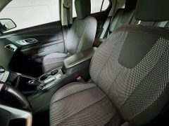 Used 2017  Chevrolet Equinox 4d SUV FWD LT at Graham Auto Mall near Mansfield&comma; OH