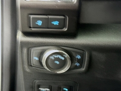 Used 2020  Ford Expedition 4d SUV 4WD Limited at Graham Auto Mall near Mansfield&comma; OH