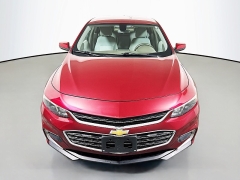 Used 2017  Chevrolet Malibu 4d Sedan LT at Graham Auto Mall near Mansfield&comma; OH