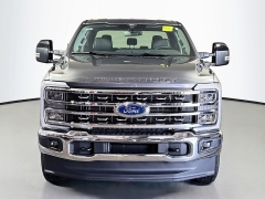 New 2026  Ford Super Duty F-350 4WD LARIAT Crew Cab SRW 6&period;75' Box at Graham Auto Mall near Mansfield&comma; OH